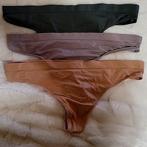 SOMA THONGS